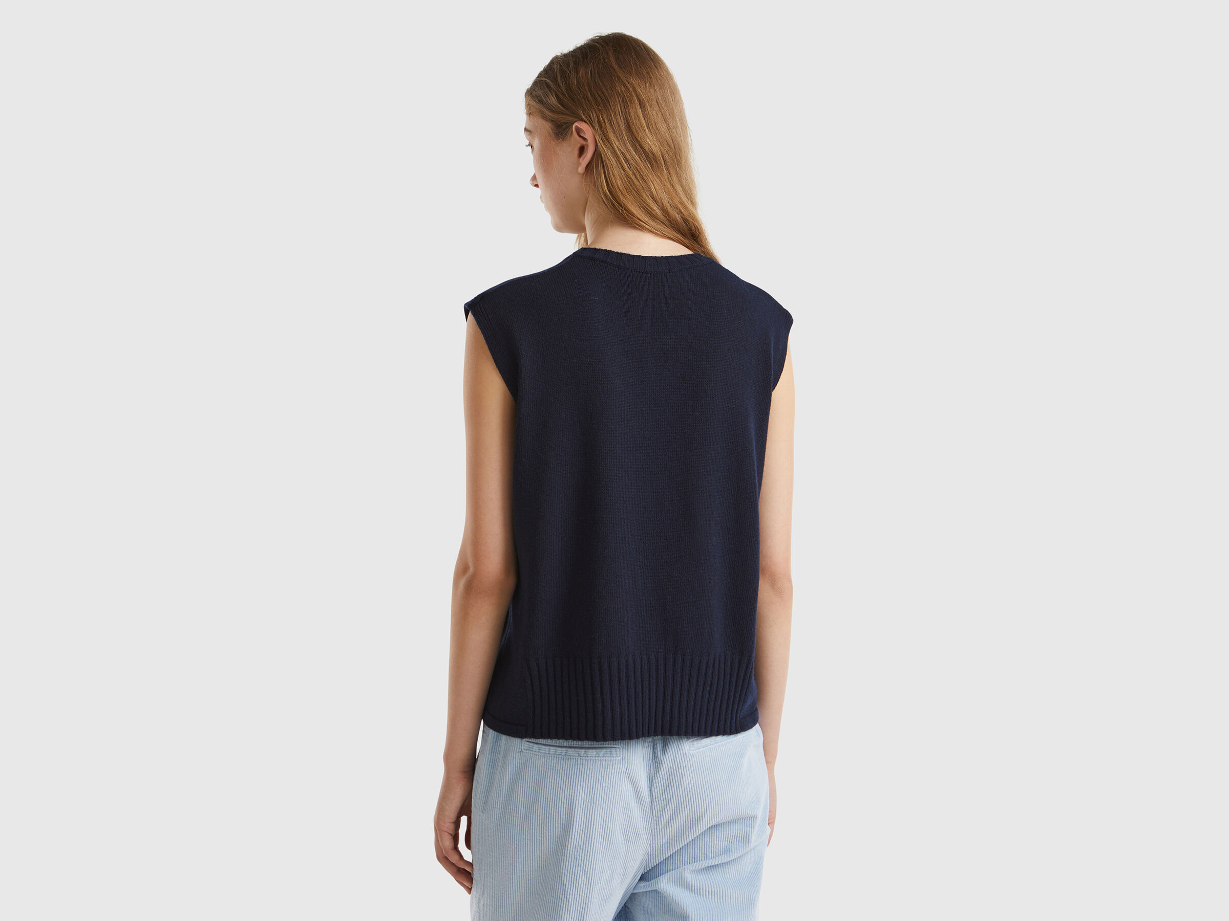 SLEEVELESS SWEATER Women image number 2